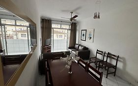 Apartamento uma Quadra da Praia das Astúrias